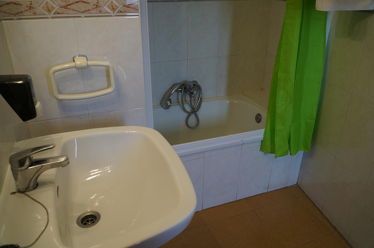 Hostal Camino Real Calzadilla de la Cueza Buitenkant foto